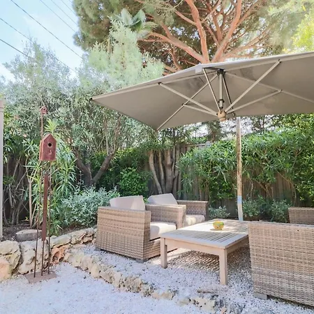 Lovely Outdoors Areas At 200m From Of Juan Antibes